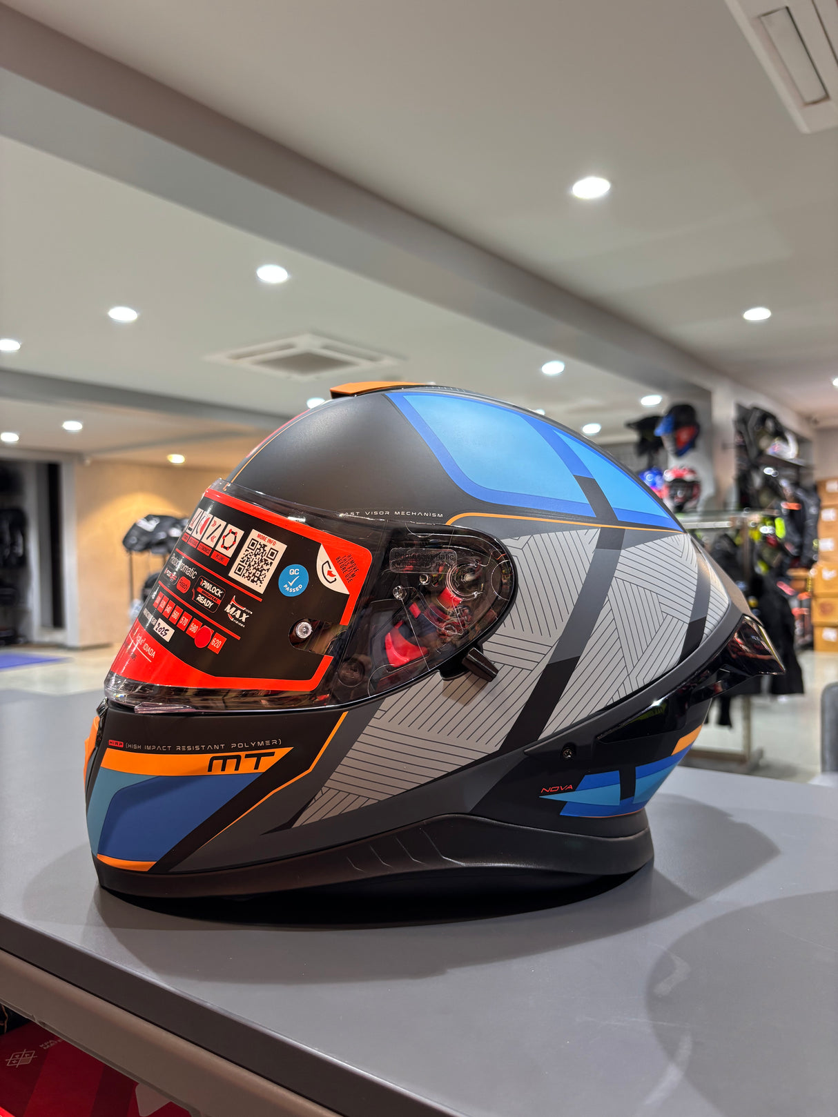 MT THUNDER 3 SV PRO NOVA B2 MATT FULL FACE HELMET